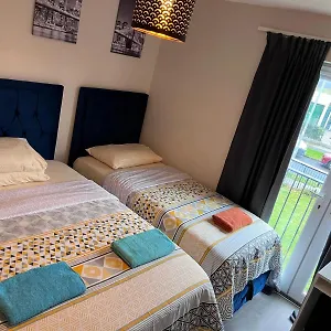  Homestay Lovely Twin With Ensuite Bathroom 15 Mins From Airport
